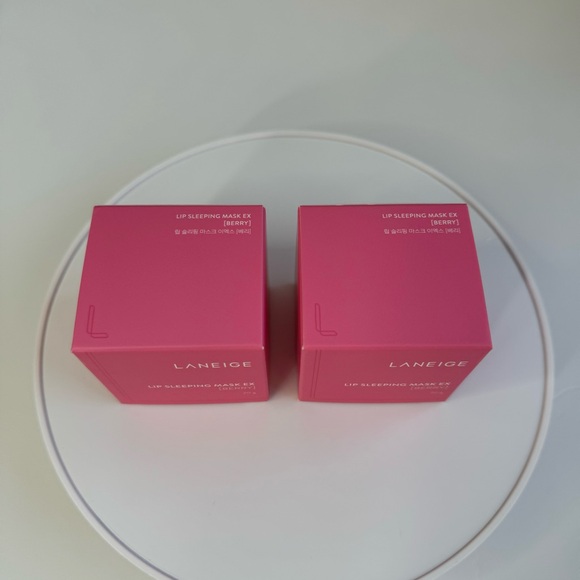 LANEIGE Lip Sleeping Mask Ex Hydration with Vitamin C Set Of 2 (BERRY) - Picture 8 of 17